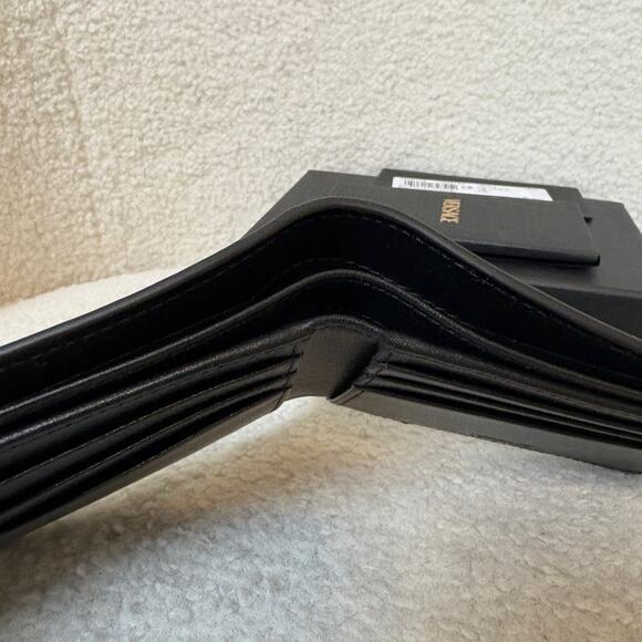 Versace Medusa Black Leather Wallet - Picture 8 of 8